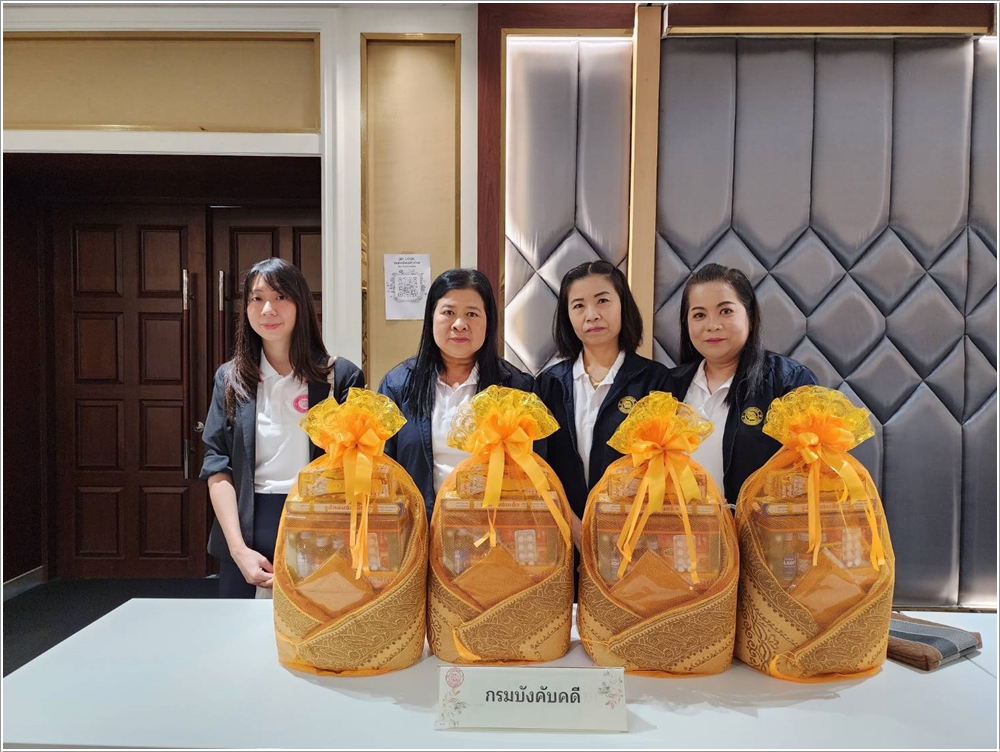 ﻿กรมบังคับคดี ร่วมทำบุญตักบาตรกิจกรรมเสริมสร้างคุณธรรมจริยธรรมบุคลากรกระทรวงยุติธรรม ครั้งที่ 7/2568 